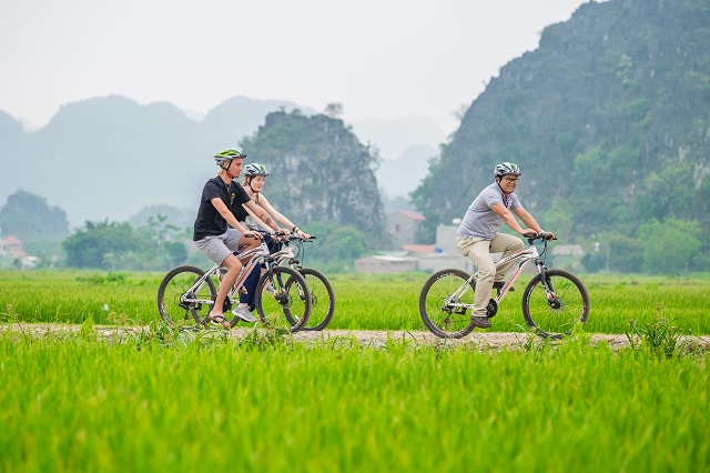 Hoa Lư - Tràng An - Đạp xe 1 ngày